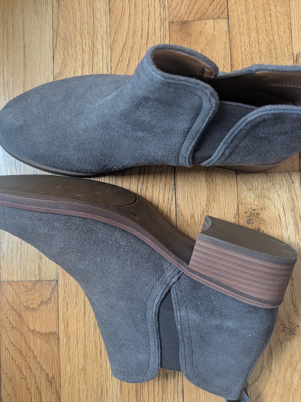 Lucky Brand Gray/Brown Suede Women's Chukka Boots with Stacked Heel Size 9